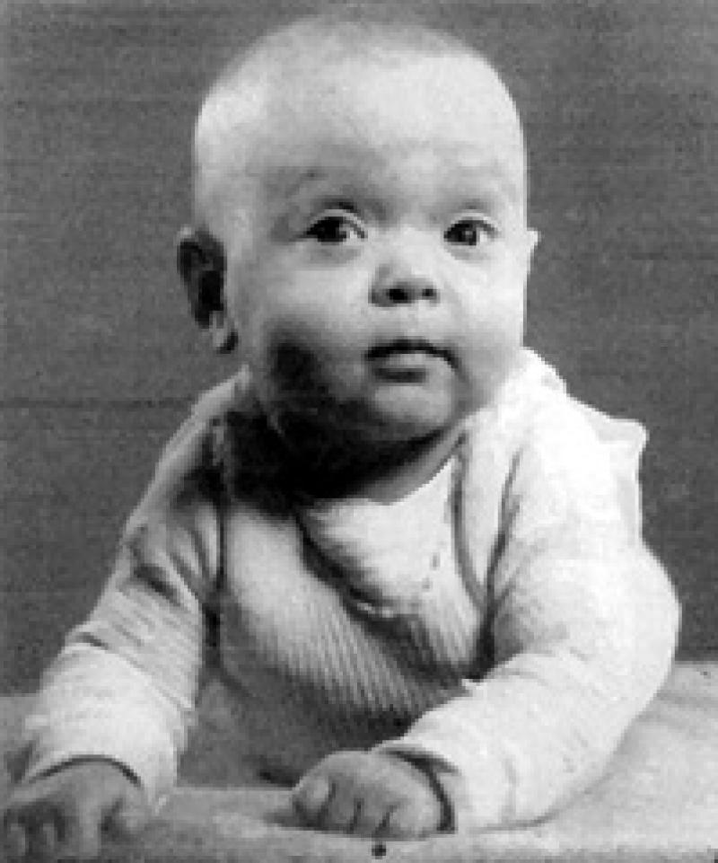 Daisy Klein im Kleinkindsalter