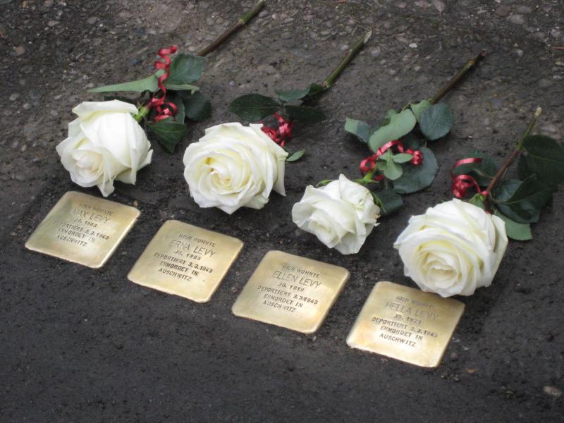 Stolpersteine Familie Levy - Foto: Projekt-Stolpersteine Teltow-Zehlendorf