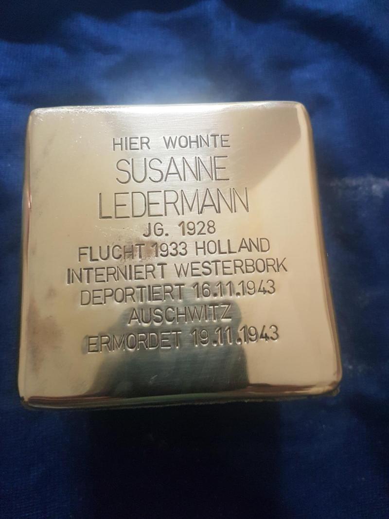 Stolperstein Susanna Ledermann, Foto: Initiative Mitte