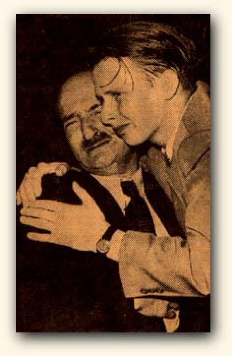 Max und Siegbert Freiberg während ihrer on-air Reunion, July 6, 1947 (c) The Yiddish Radio Project