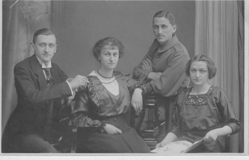 Geschwister Max, Selma, Jack und Regina, 1918 © Familienbesitz
