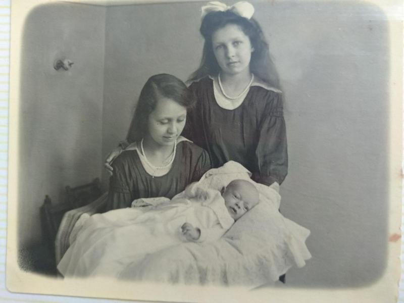 Ilse und Dodo mit Erich Bild: Familienbesitz