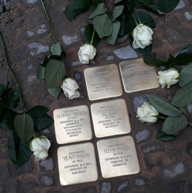 Stolpersteine Schieritzstr.38 © P. Gutsche