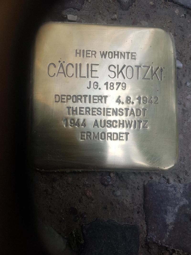 Stolperstein Cäcilie Skotzki, Foto: Initiative Mitte