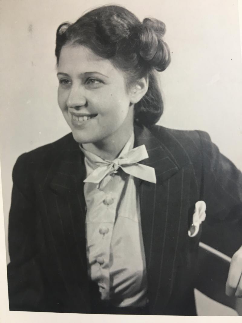 Irene Glaser, ungefähr 1940. Bild: Privatarchiv