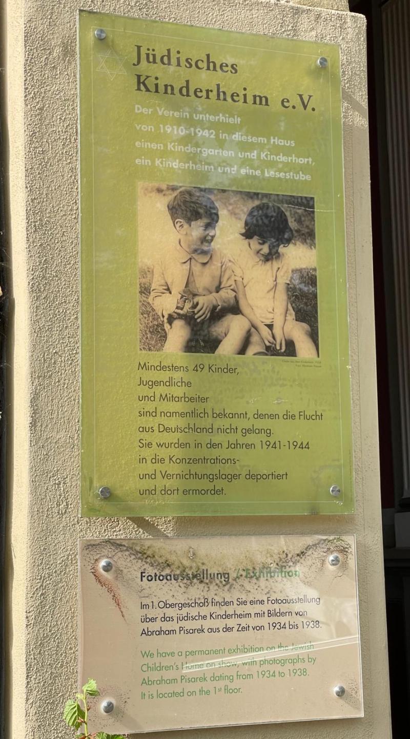 Tafel: Jüdisches Kinderheim e.V., Fehrbelliner Str. 92, Foto © D. Thünken-Klemperer