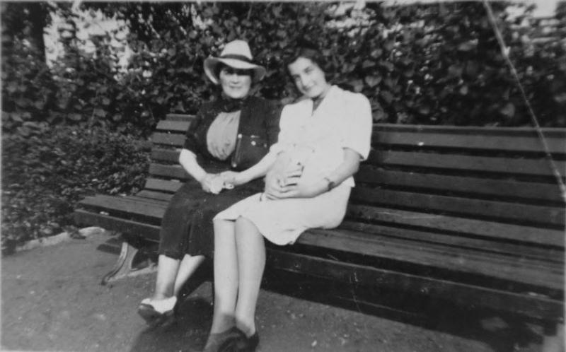 Stefanie Singer mit ihrer Mutter Chaja