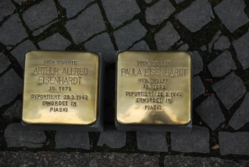Stolpersteine für Paula und Arthur Alfred Eisenhardt. Copyright: Mauren Antkowski