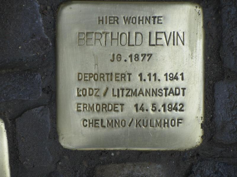 Stolperstein für Berthold Levin, Foto Stolpersteine-Initiative CW, Siebold