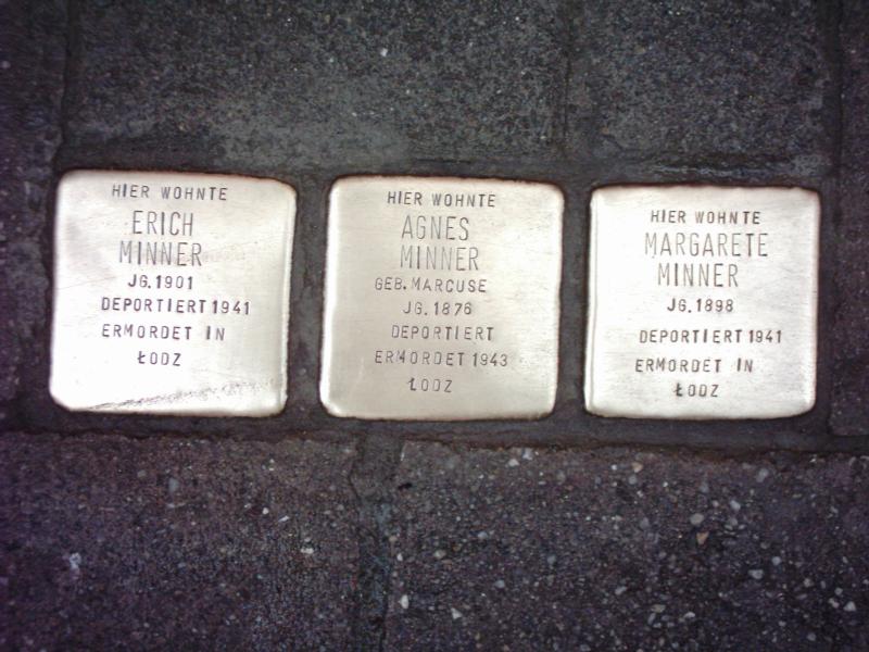 Stolpersteine für Erich, Agnes und Margarete Minner