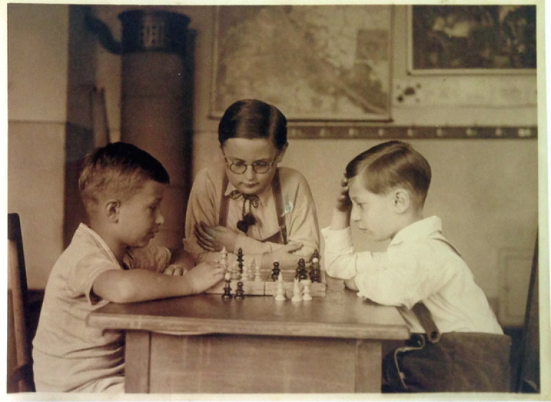 Willy Löw (rechts) mit Freunden