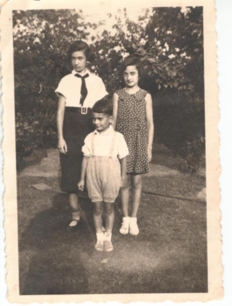 Die Geschwister Charlotte, Martha und Oscar Epstein, ca. 1934/35