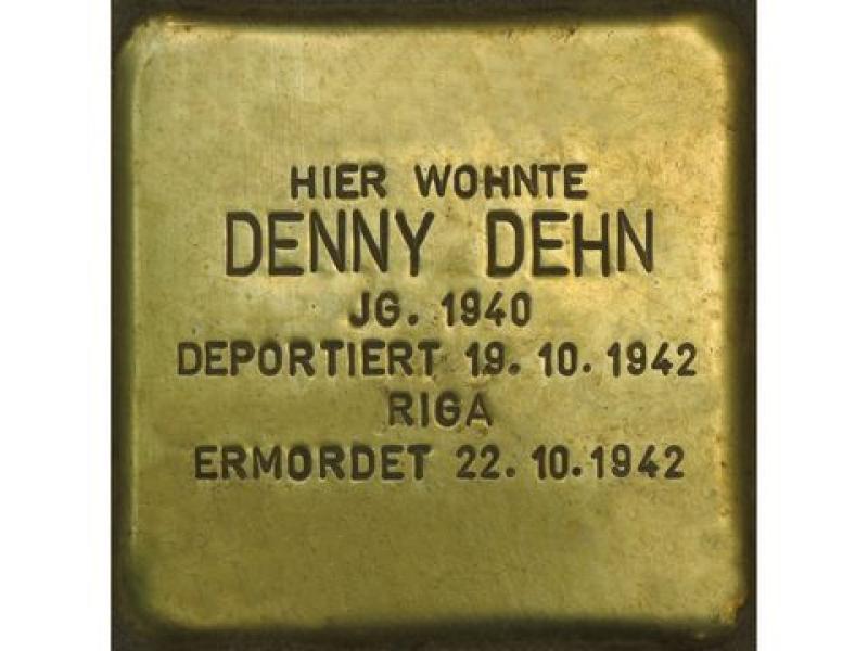 Stolperstein Denny Dehn © H. J. Hupka