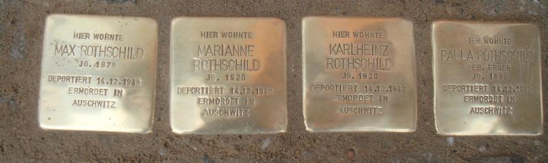 Stolpersteine für Max, Marianne, Karlheinz und Paula Rothschild