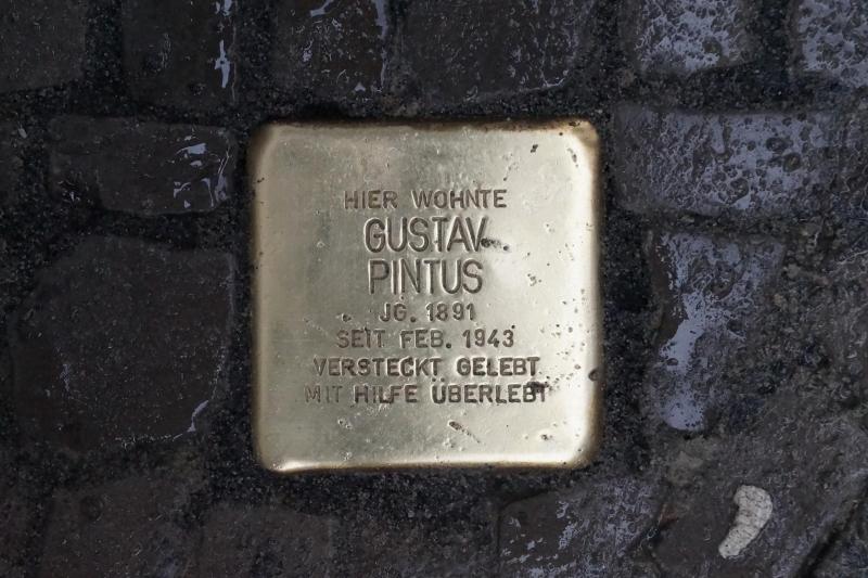 Stolperstein von Gustav Pintus © Museum Neukölln