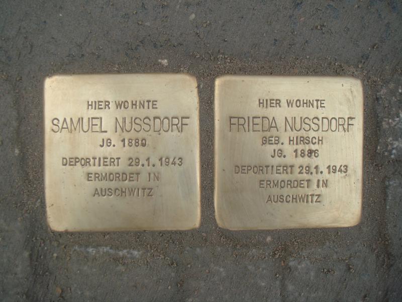Stolpersteine für Samuel und Frieda Nussdorf