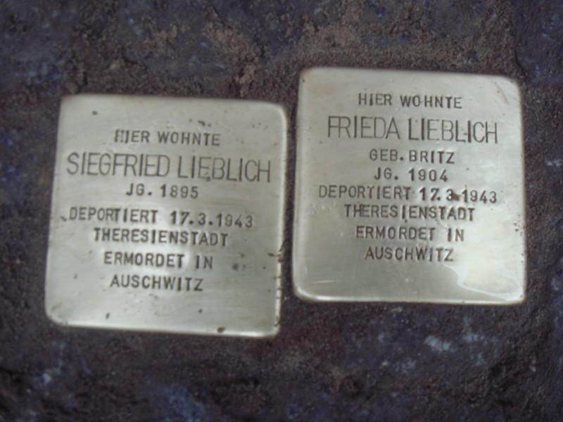 Stolpersteine für Siegfried und Frieda Lieblich.