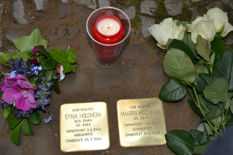 Stolpersteine für Erna und Martin Holdheim