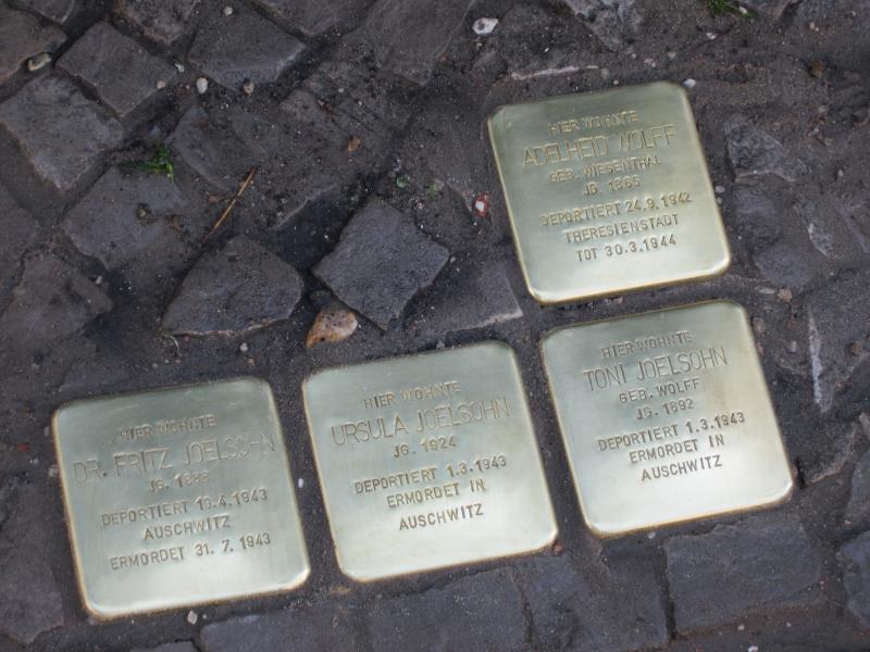 Stolpersteine für Adelheid Wolff und die Familie Joelsohn. Copyright: MTS