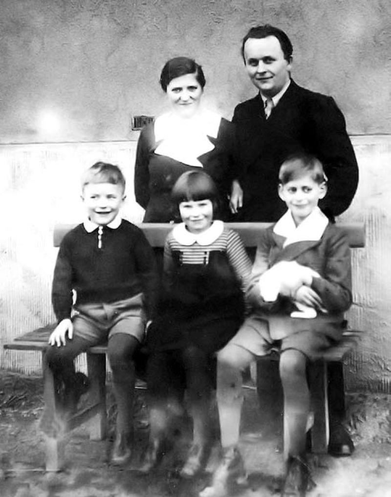 Familie Linke um 1935. Foto: Familienarchiv Garbusowa.