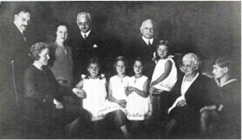 Familie Hirsch 1928 (Bild: Stolpersteine-Initiative Stuttgart)