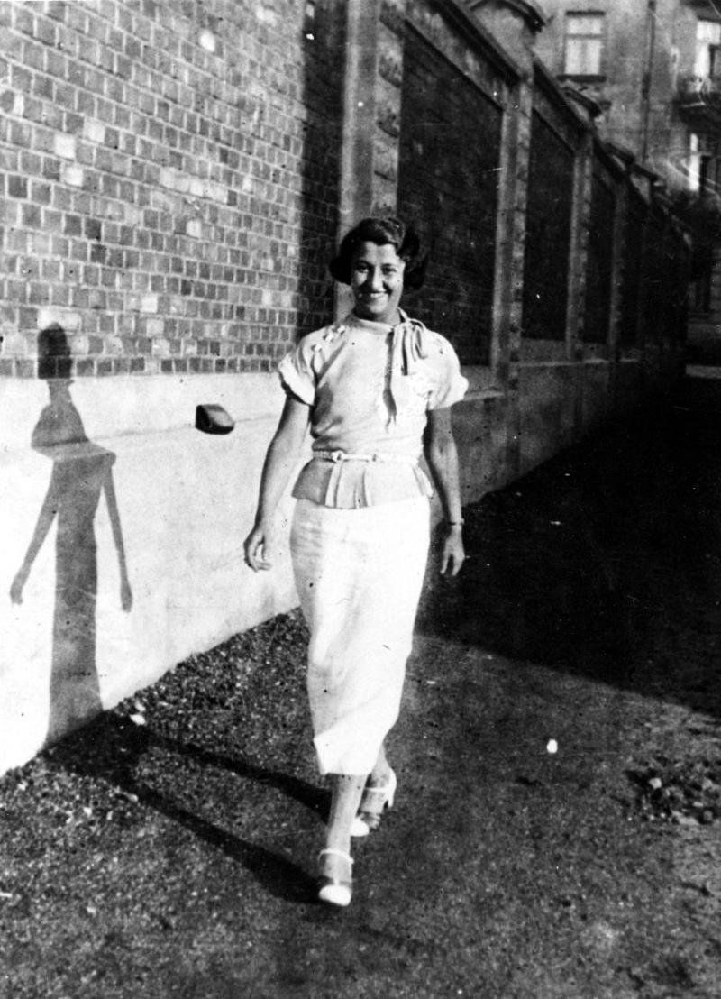 Fancia Grün zu Besuch in Stryj, um 1935