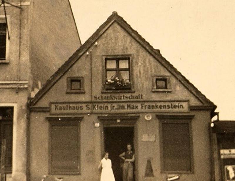 Ansicht des Hauses der Familie Frankenstein in Flatow, 1935; Jüdisches Museum Berlin, Inv.-Nr. 2011/73/8/006, Schenkung von Leonie und Walter Frankenstein