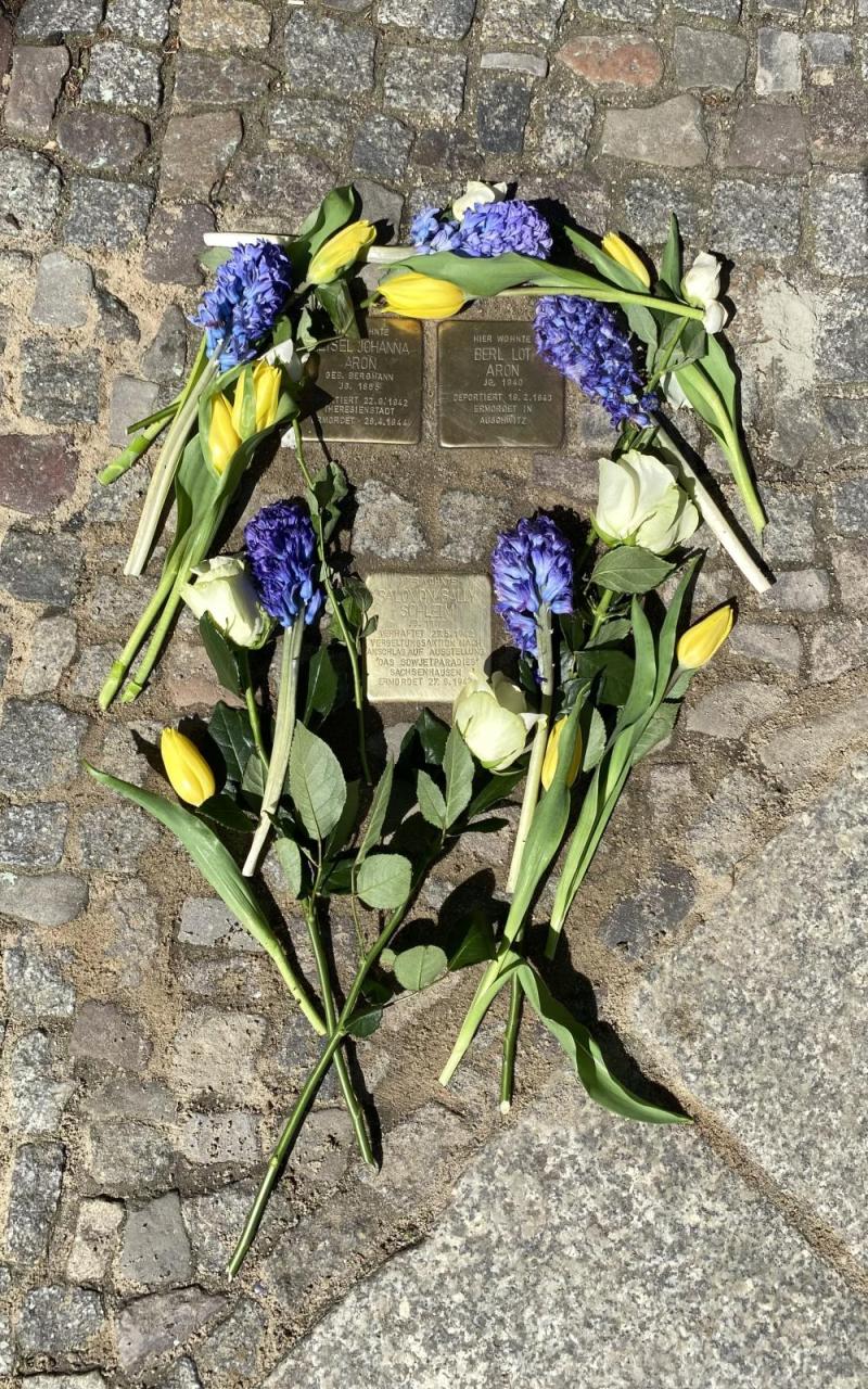 ©Stolpersteinverlegung  Foto: Thuenken-Klemperer 