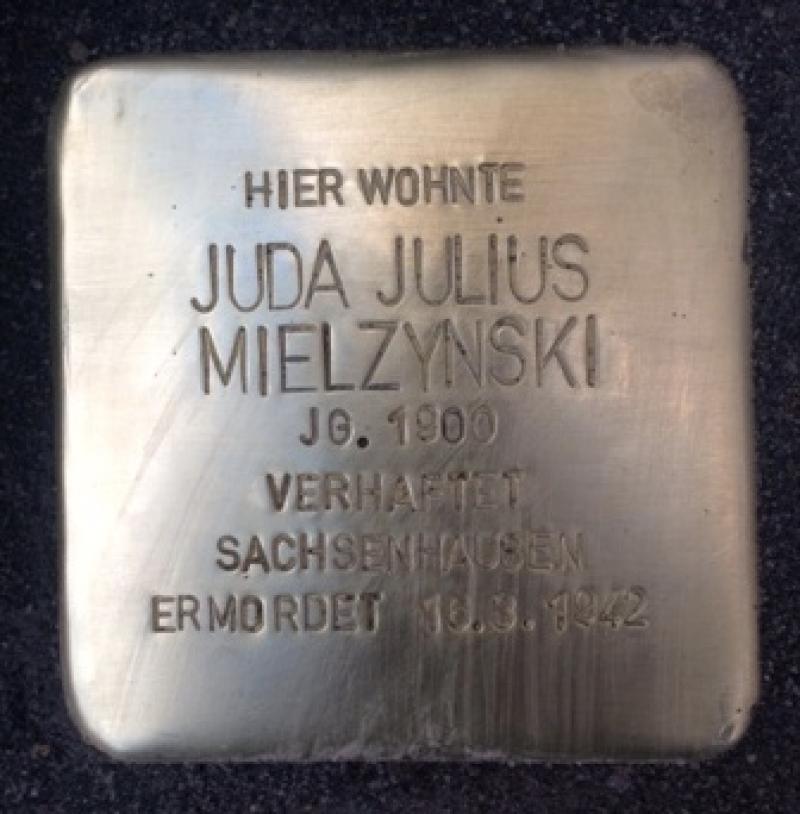 Stolperstein Juda Julius Mielzynski, Foto: Initiative