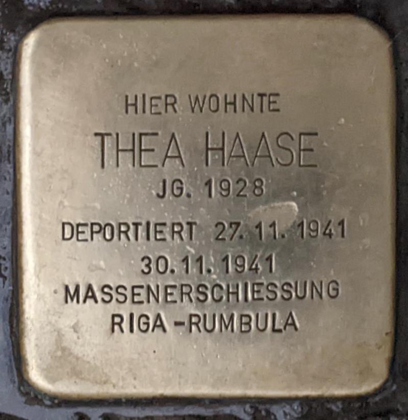 Stolperstein Thea Haase, Foto: Andrew Dexter 