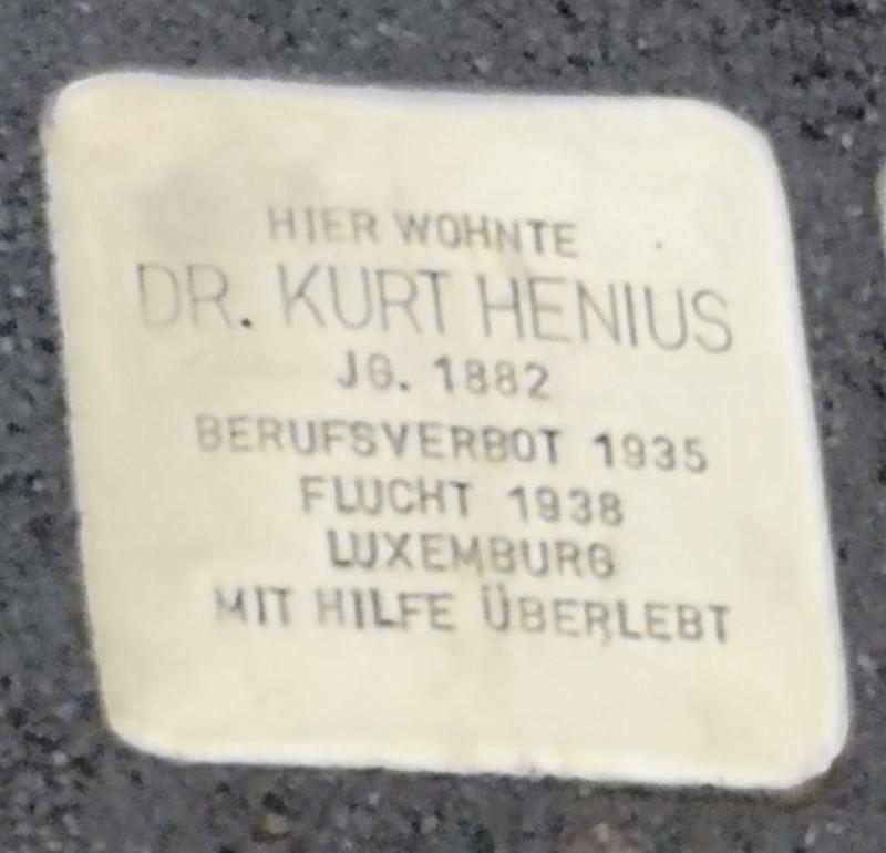 Stolperstein Dr. Kurt Henius, Foto: Dr. Ralf Forsbach
