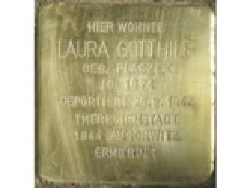 Stolperstein für Laura Gotthilf; Foto: Stolpersteine-Initiative CW, Hupka, 2015