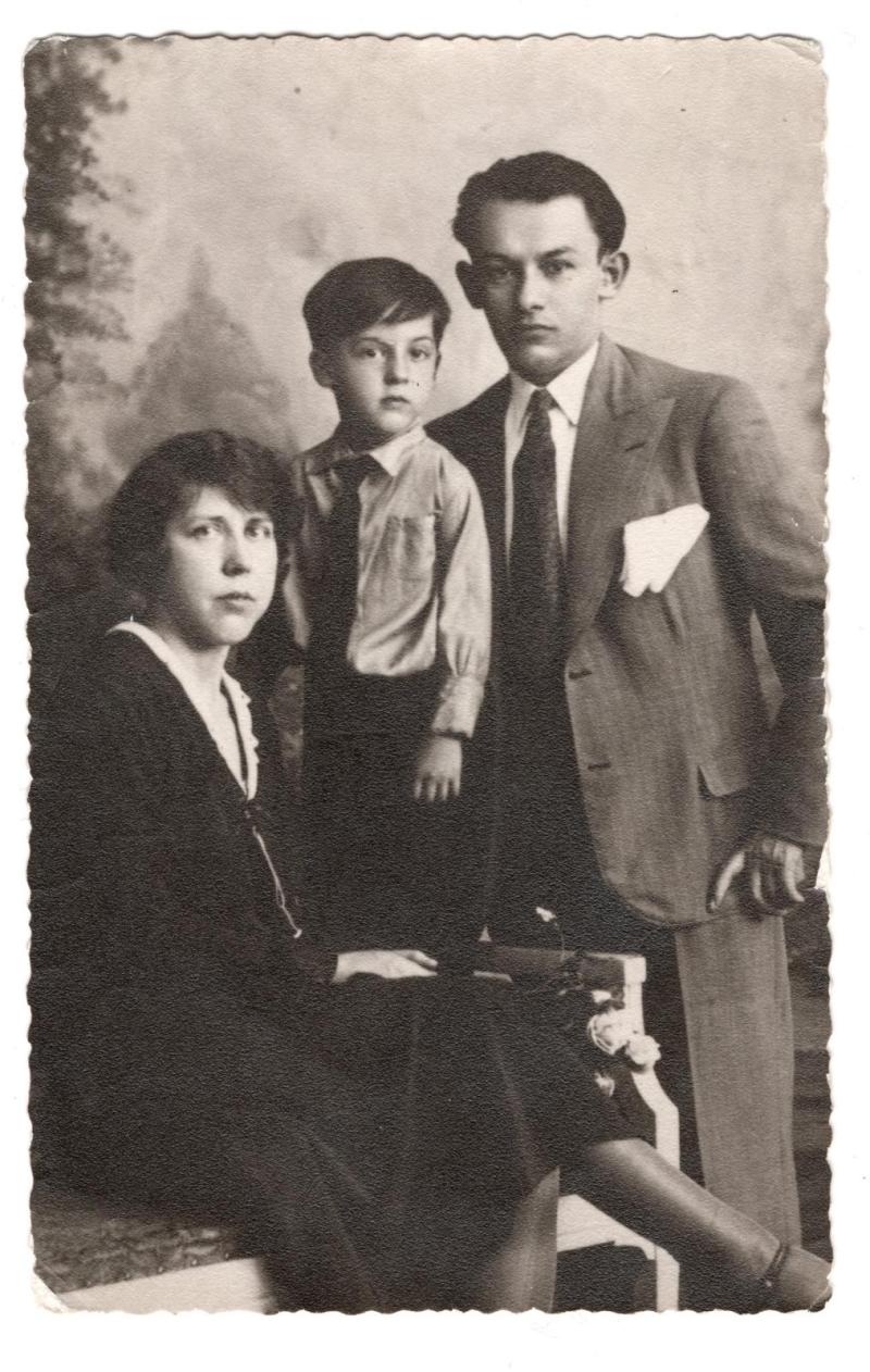 Israel Gran mit Elsa Berger und Sohn Karlheinz, um 1930 © Privatbesitz