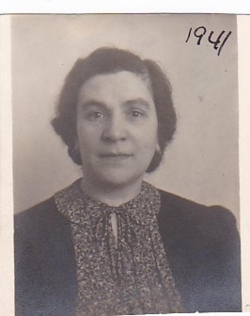 Szeindel (Sabina) Zierler 1941 @ Familie