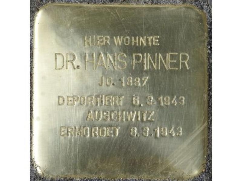 Stolperstein Dr. Hans Pinner © H.-J. Hupka