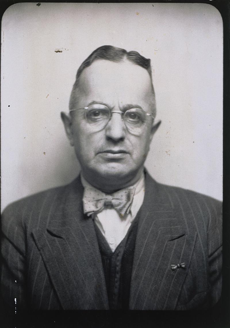 Passfoto von Hans Waldbaum als Zwangsarbeiter bei der Ehrich & Graetz AG, Berlin, zwischen 1940 und dem 27.02.1943. Copyright: Jüdisches Museum Berlin