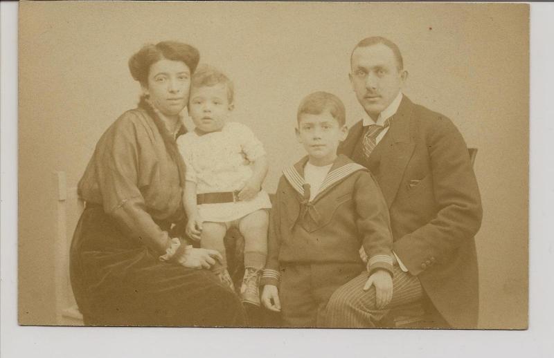 Helene, Johannes, Walter und Dr. Max Oppenheim, 1914; Foto: Familienbesitz