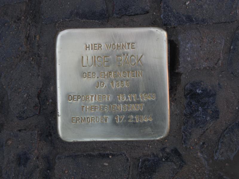 Stolperstein für Luise Bäck © Initiative Charlottenburg-Wilmersdorf, März 2013