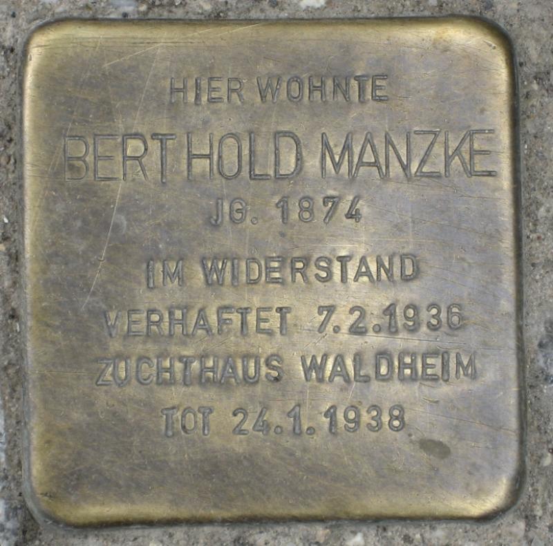 Stolpersteine für Berthold Manzke.