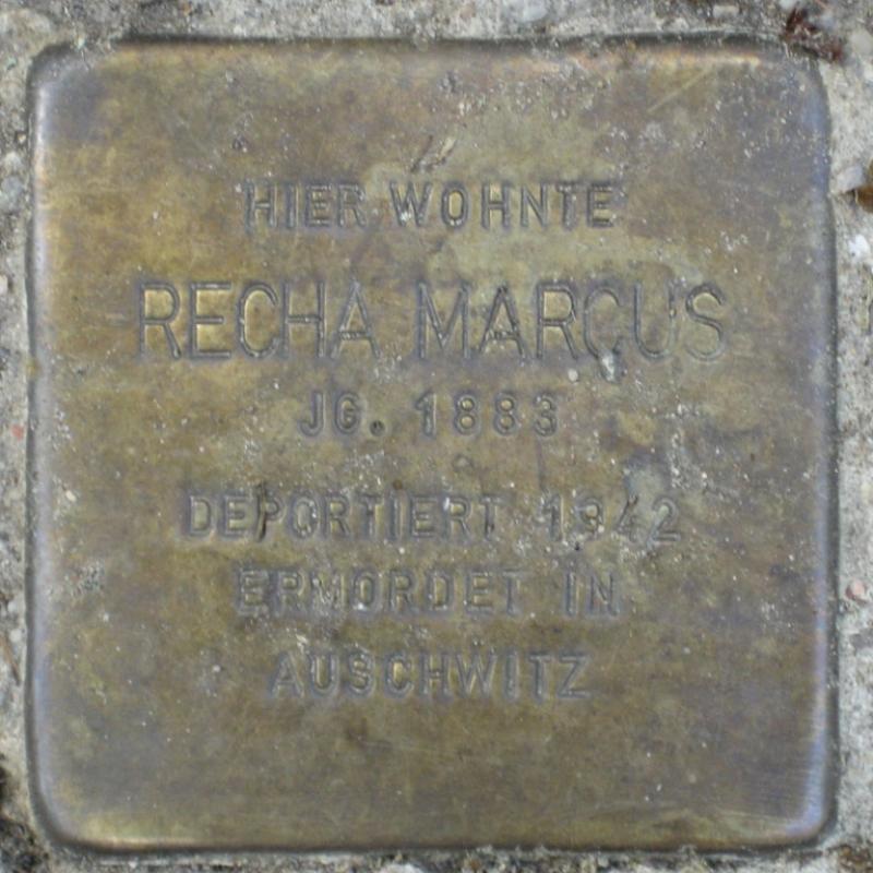 Stolperstein für Recha Marcus.