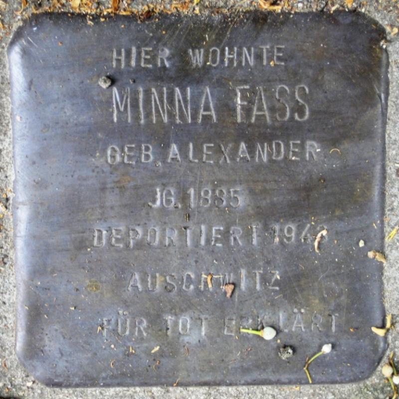 Stolperstein für Minna Fass.