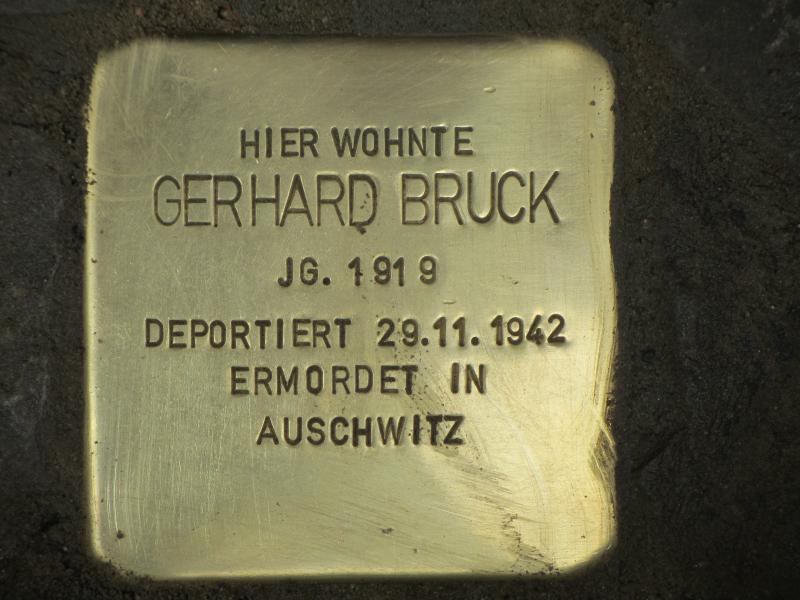 Stolperstein für Gerhard Bruck © Initiative Charlottenburg-Wilmersdorf, April 2013