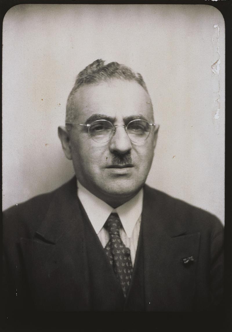 Passfoto von Kurt Waldbaum als Zwangsarbeiter bei der Ehrich & Graetz AG, Berlin, zwischen 1940 und dem 27.02.1943. Copyright: Jüdisches Museum Berlin