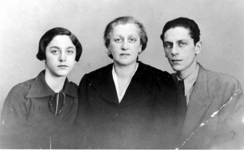 Dora Lindenberger mit Hanni und Manfred © Sammlung Michael Kreutzer