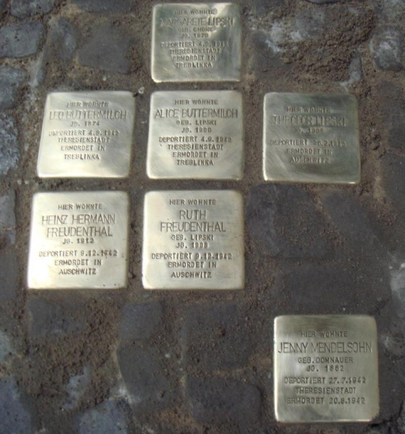 Stolpersteine für Margarete und Theodor Lipski, Leo und Alice Buttermilch, Ruth und Heinz Hermann Freudenthal und Jenny Mendelsohn