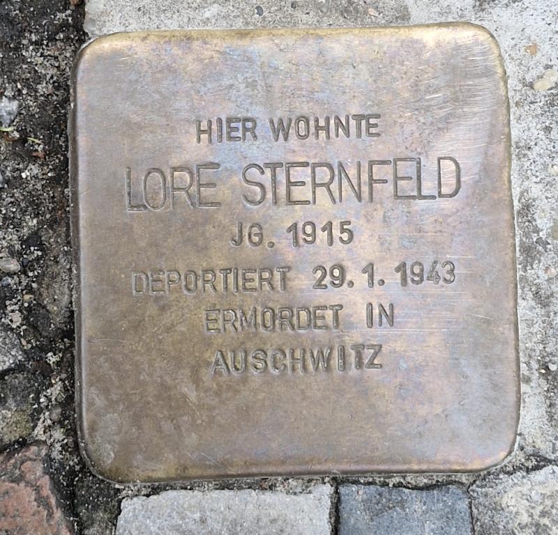 Stolperstein für Lore Sternfeld