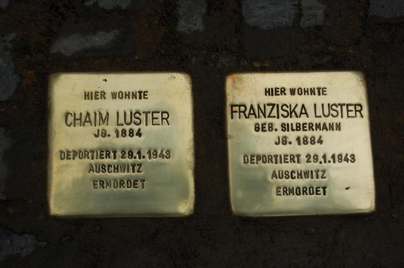 Stolpersteine Familie Luster (c)Projekt-Stolpersteine