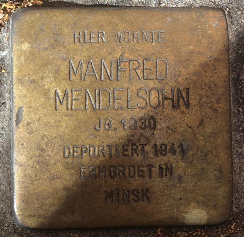 Stolperstein in der Donaustraße 18. Foto: Eric Strohmeier-Wimmer