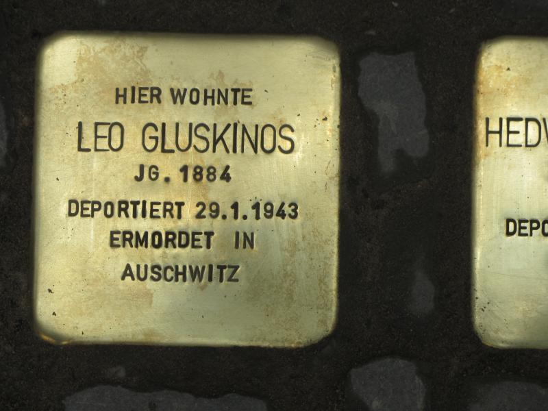 Stolperstein für Leo Gluskinos © Initiative Charlottenburg-Wilmersdorf, April 2013