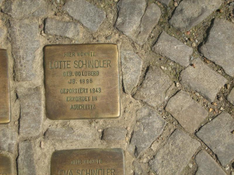Stolperstein für Lotte Schindler, Foto: MTS